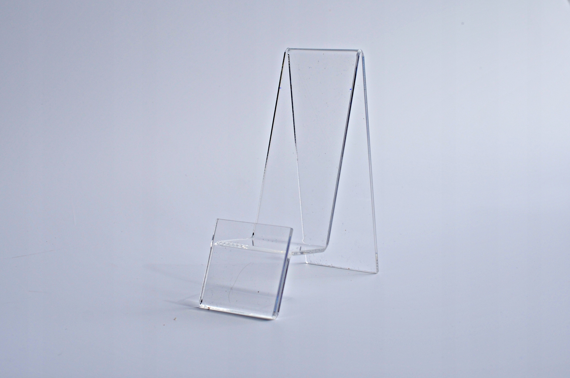 Stojak na telefon z Plexi bezbarwnej TEL1 Marka STUDIOGRAF