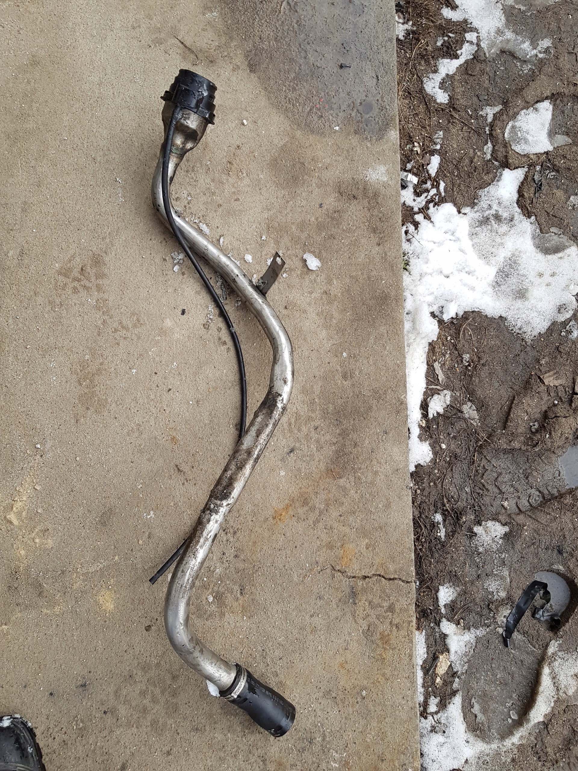 FORD MONDEO MK4 TDCI RURA WLEWU PALIWA BENZYNA