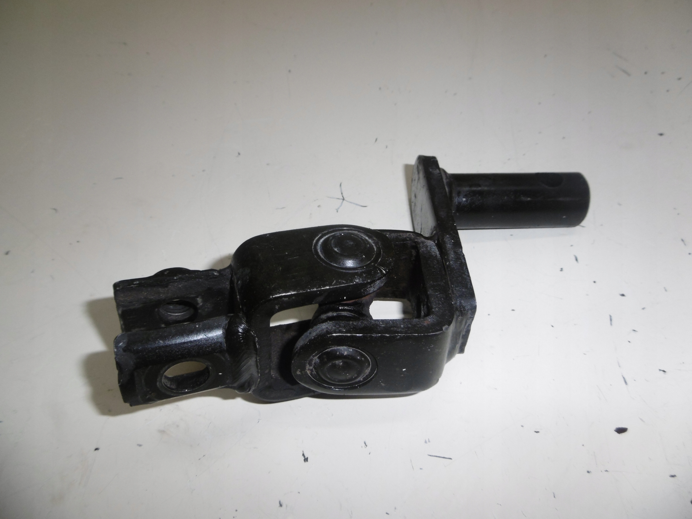 KONCOWKA KRZYZAK PRZEGUB LEWARKA 1768957 SCANIA R Part number 1768957