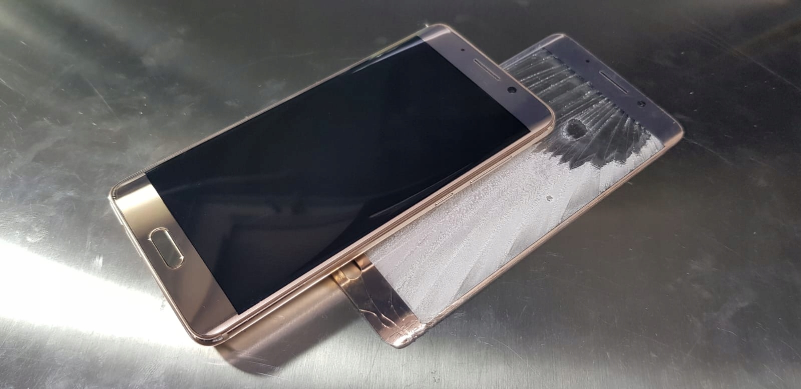 SZYBKA SZYBA + WYMIANA SAMSUNG A50 SM-A505 Waga produktu z opakowaniem jednostkowym 1 kg