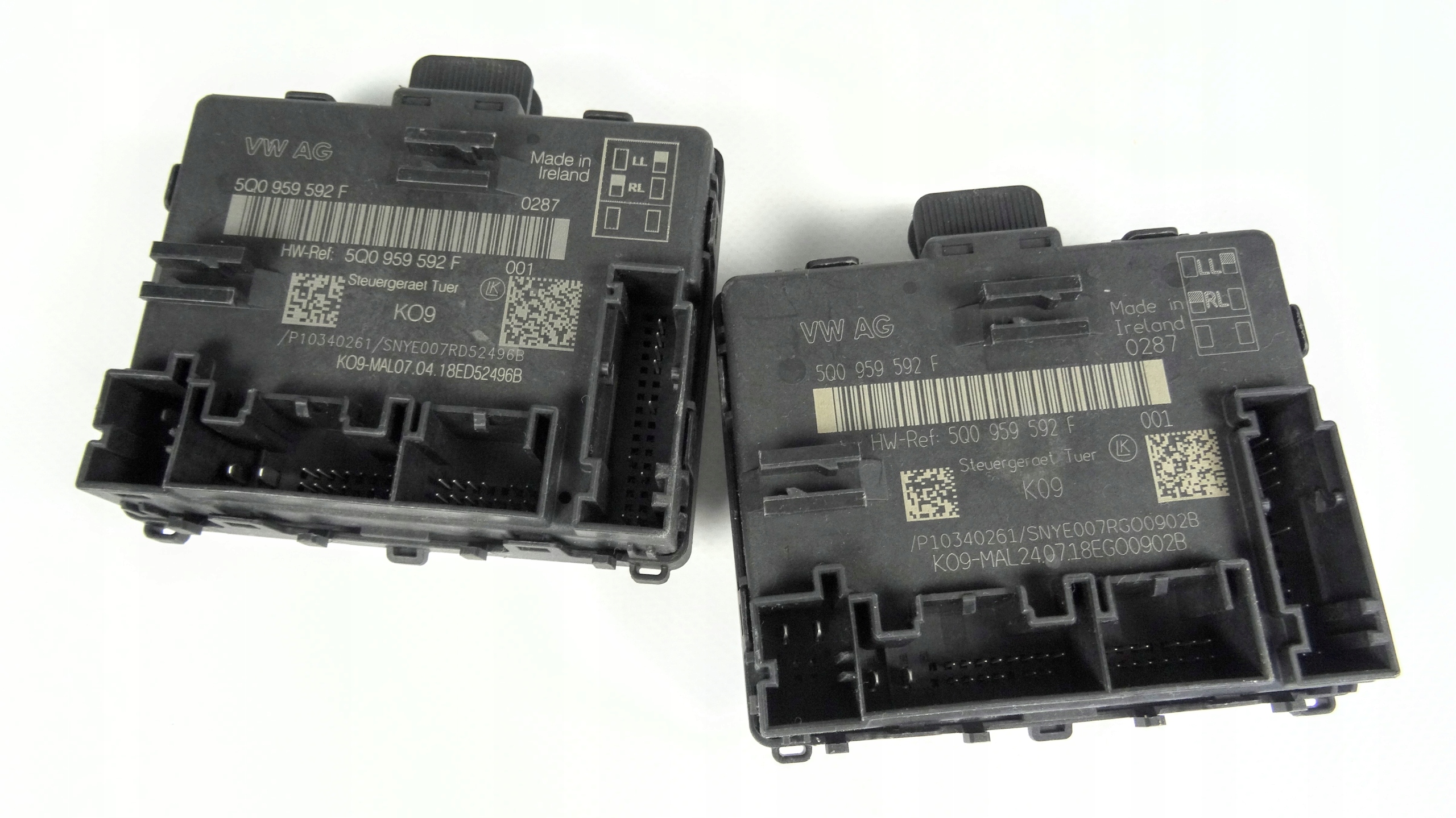 MODUŁ DRZWI PRAWY PRZÓD VW ARTEON 5Q0959592F Producent części Volkswagen OE