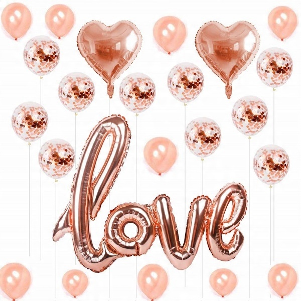 

Balony Rose Gold Panieński napis Love z konfetti