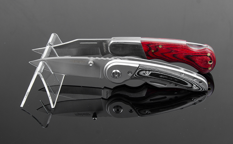 STOJAK PODSTAWKA EKSPOZYTOR z PLEXI NOŻE SCYZORYK Marka Select