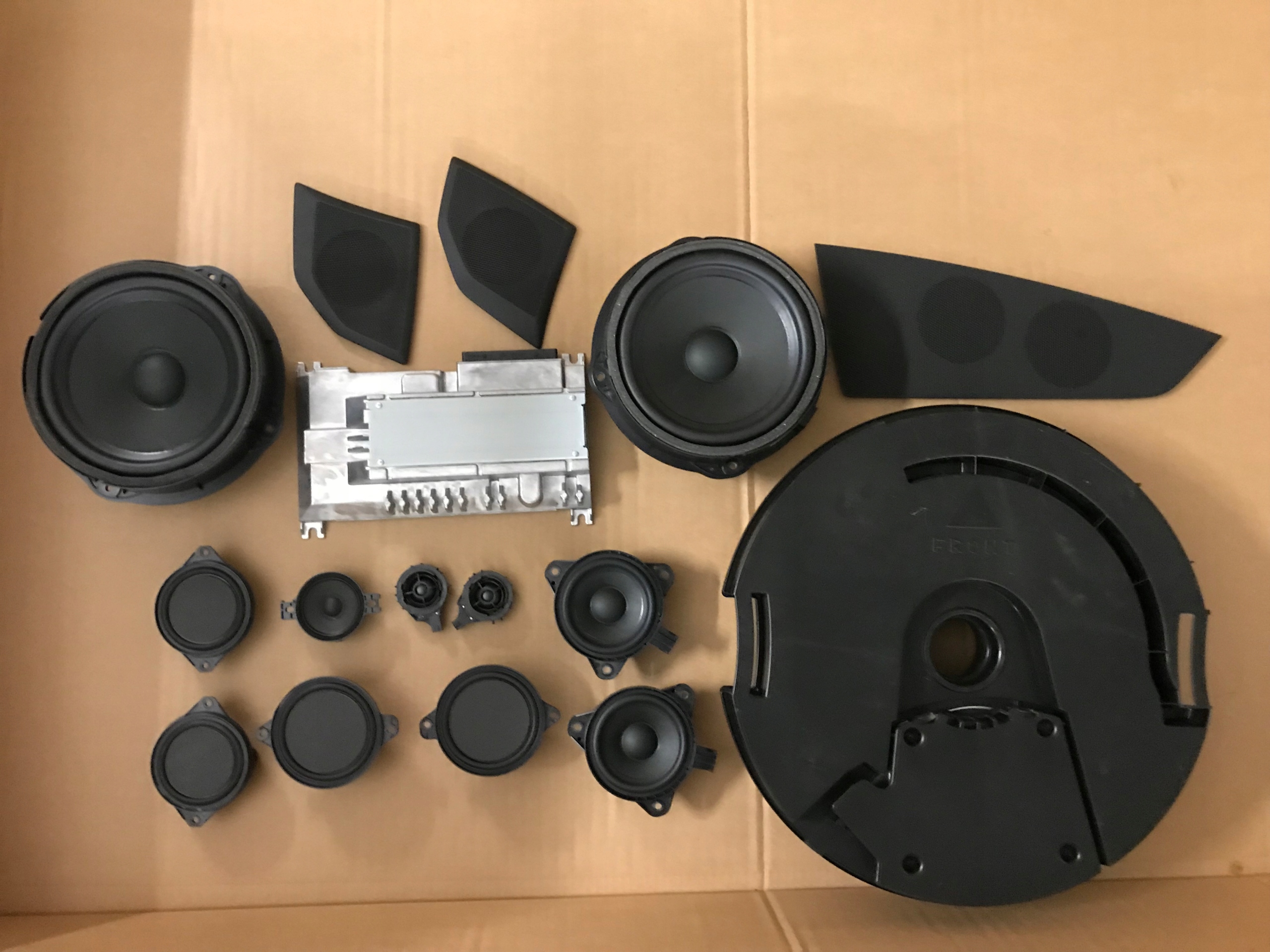 Колонки BANG OLUFSEN AUDI A1 82A