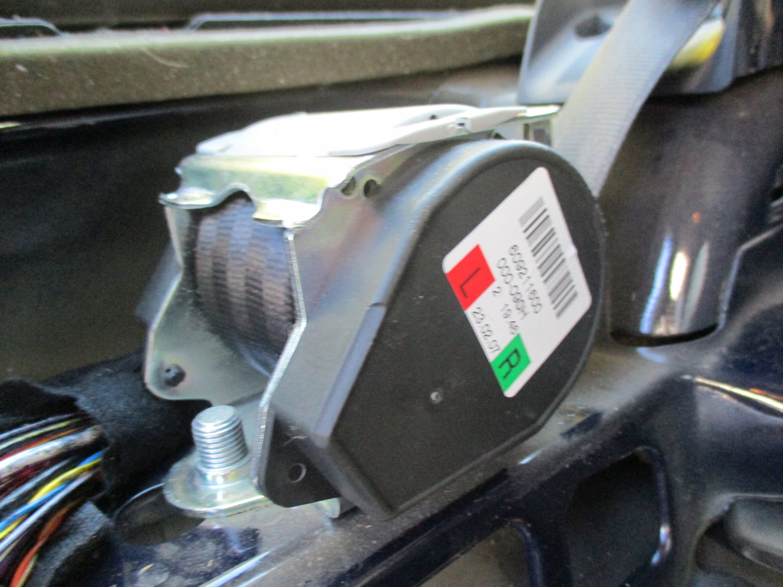 Audi A4 B7 ремень безопасности