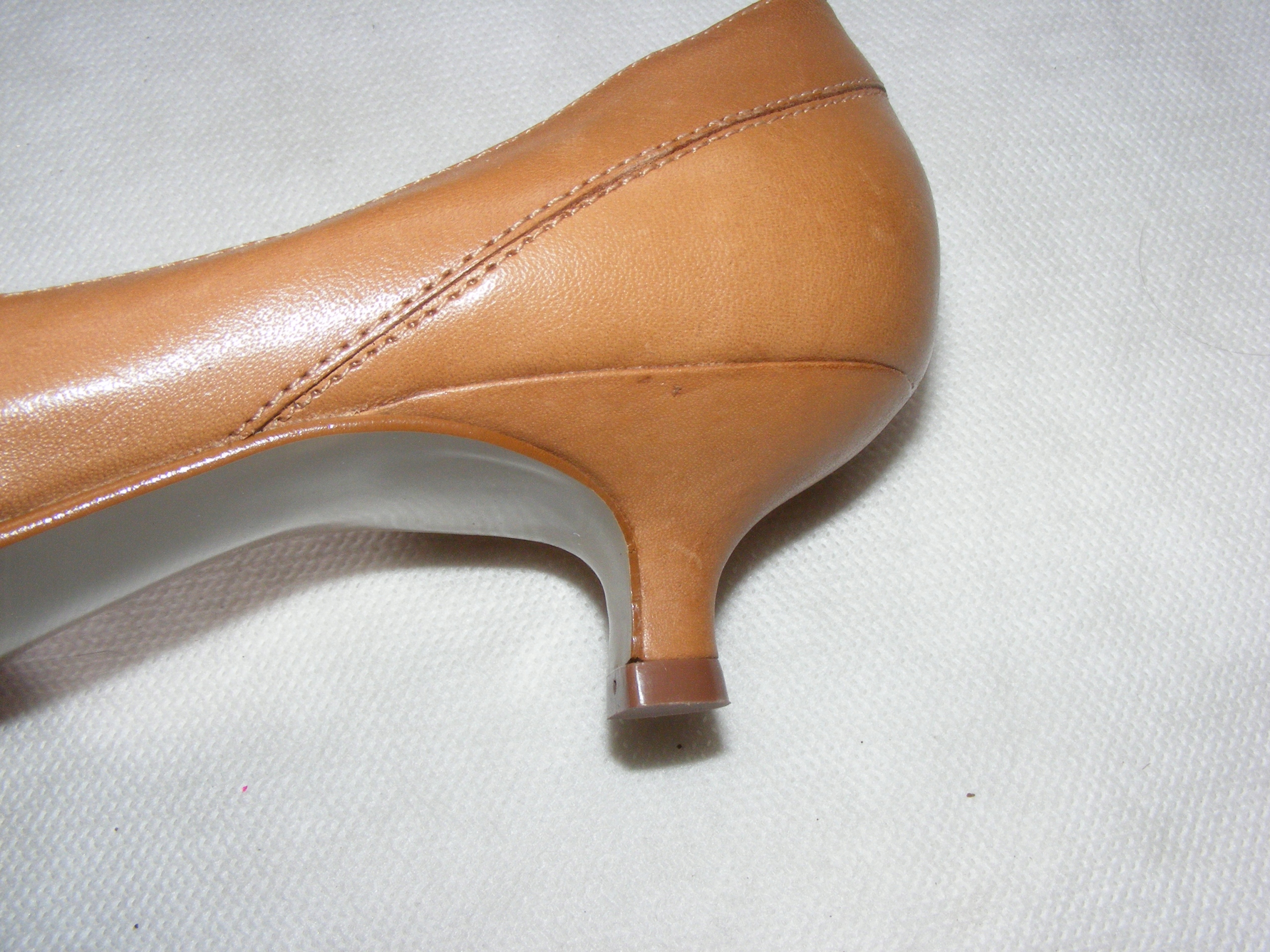 GEORGE skórzane czółenka mule R 36 Wzór dominujący bez wzoru