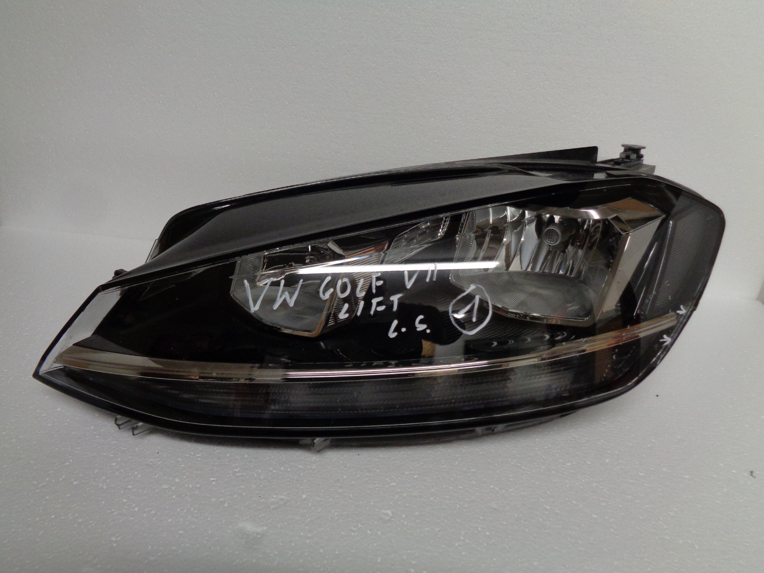 VW GOLF 7 VIIg 16- РЕСТАЙЛІНГ FL ФАРА ЛІВА PRZODg1941005d
