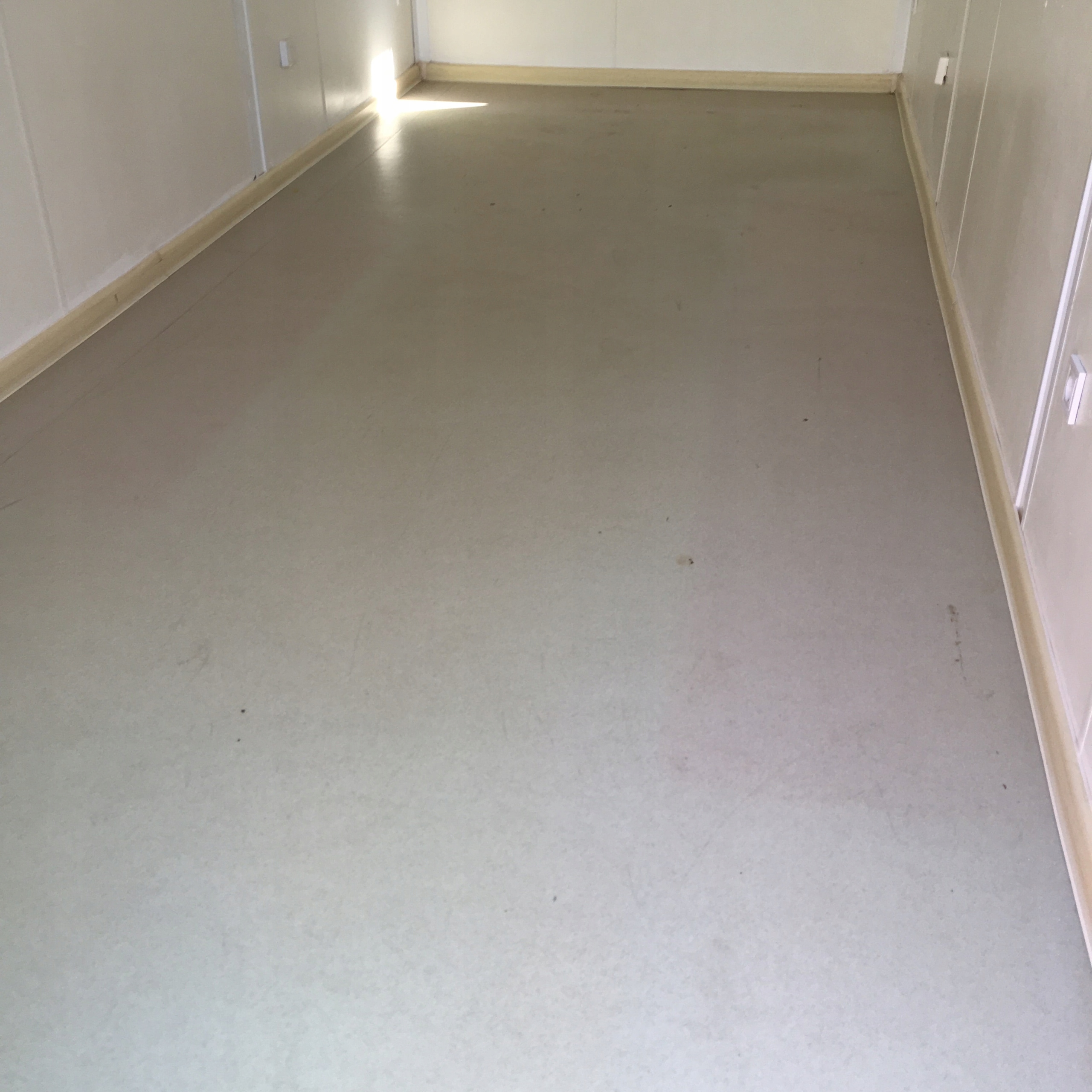 Kontener morski szatnia socjalny - WYNAJEM Rodzaj biurowy