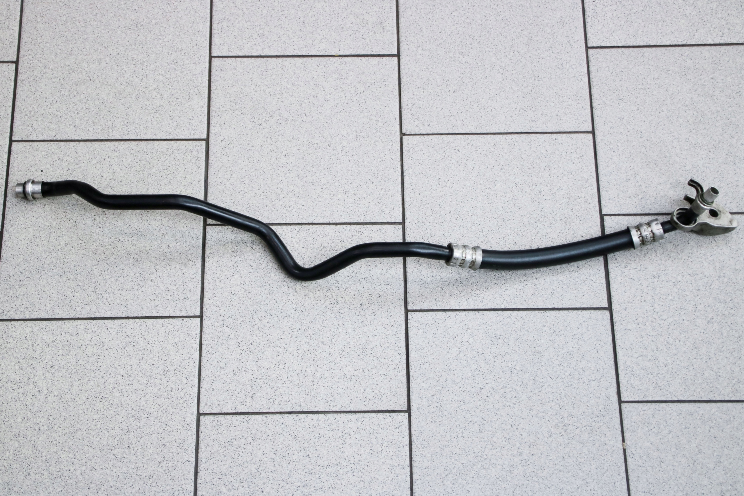 BMW E60 E61 520d oil line gearboxes 7800489