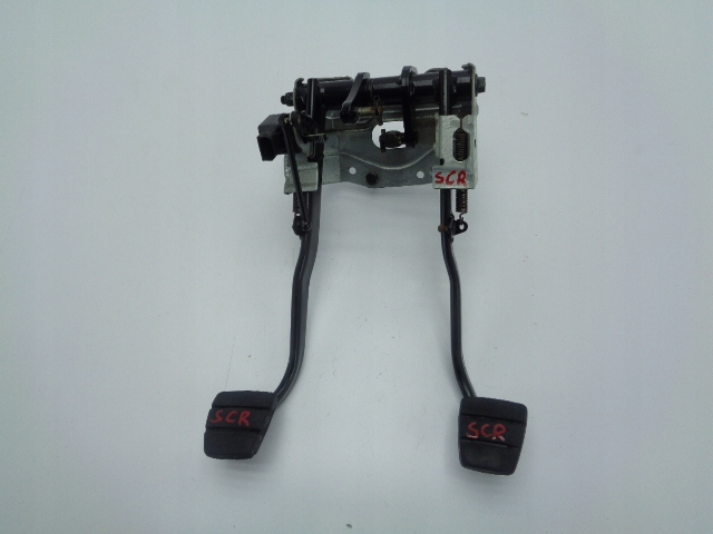 SCANIA R ПЕДАЛІ 240 ЧИСТА