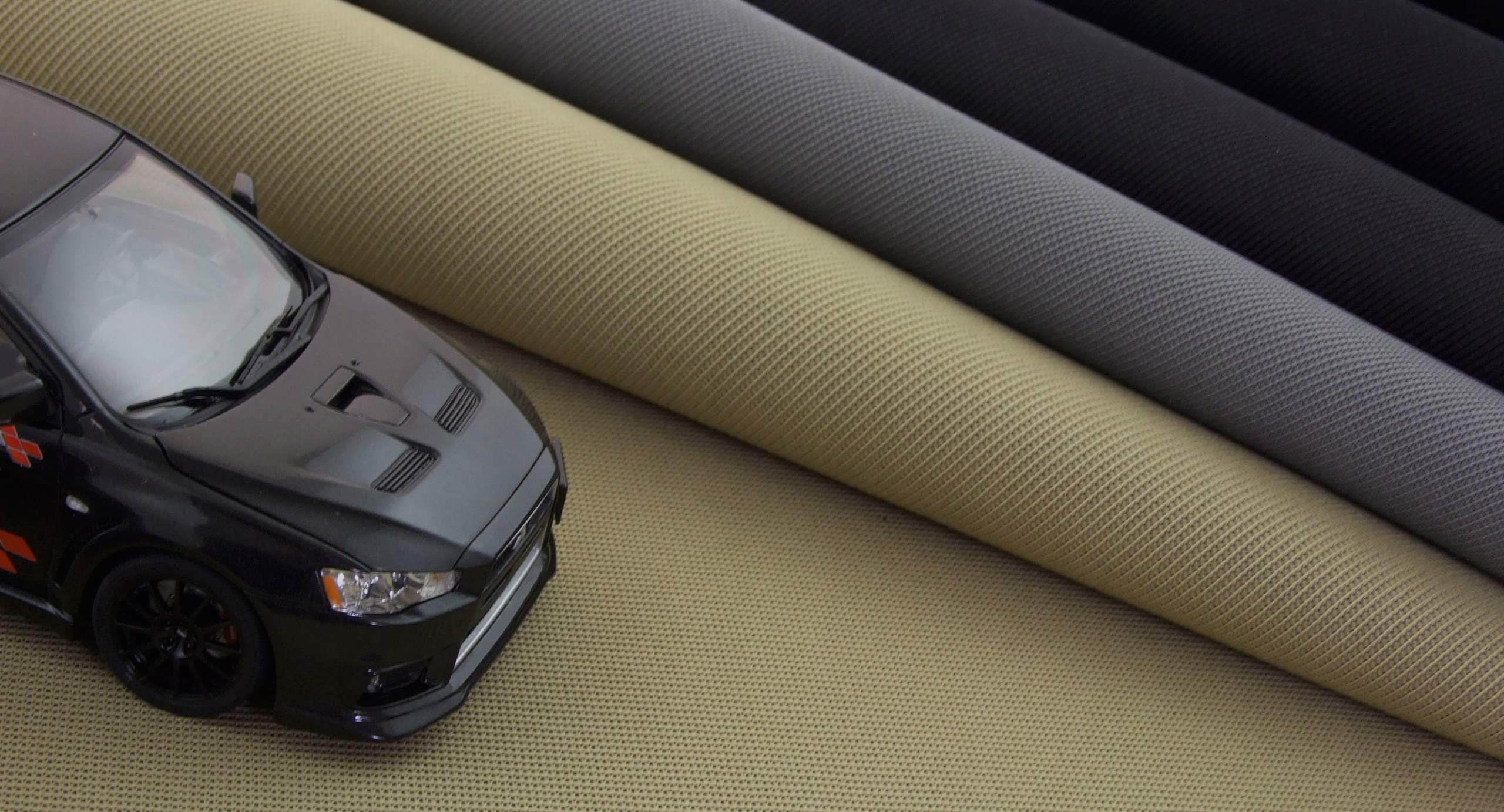 TKANINA PODSUFITKA BOCZKI DO SAMOCHODU BEŻ 26 Typ samochodu Samochody osobowe Samochody dostawcze Samochody ciężarowe Autobusy