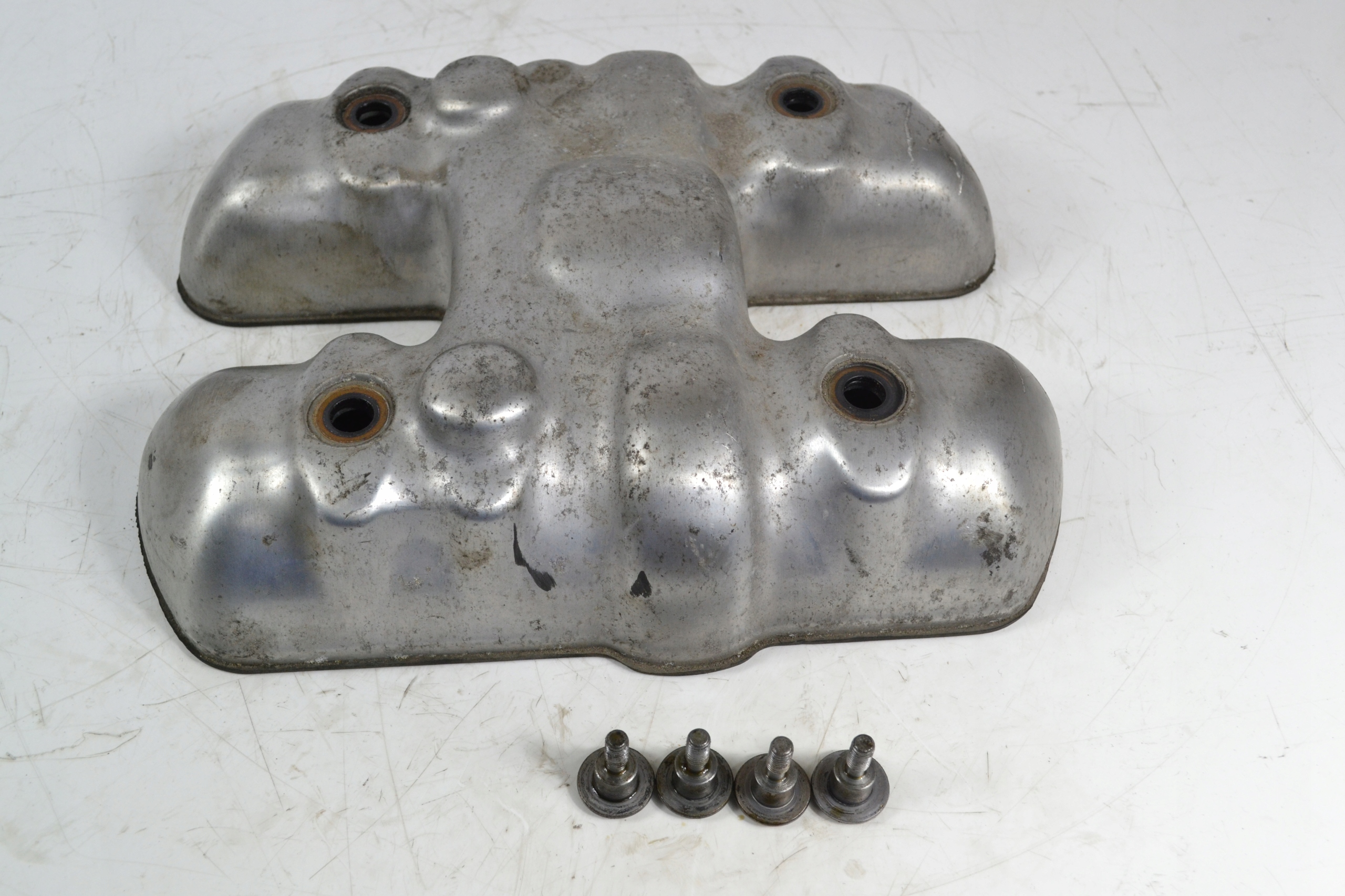 Triumph Bonneville Thruxton DEKIEL POKRYWA GŁOWICY