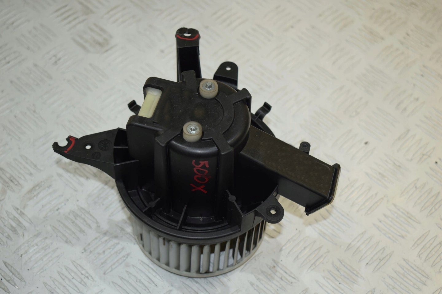 DMUCHAWA WENTYLATOR FIAT 500X