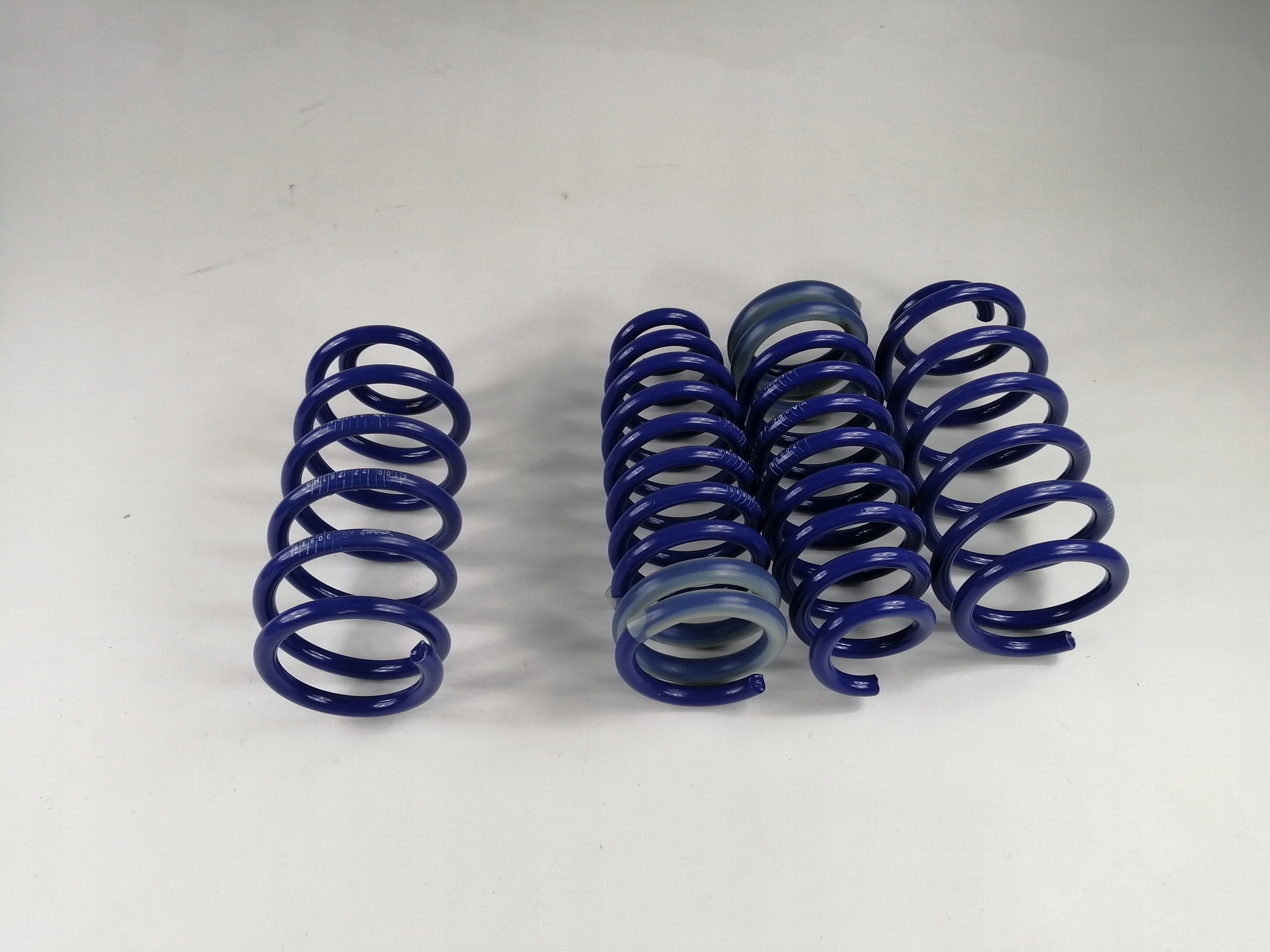 4100-77-769 - КОМПЛЕКТ ПРУЖИН ПОДВЕСКИ MAZDA 5 CW