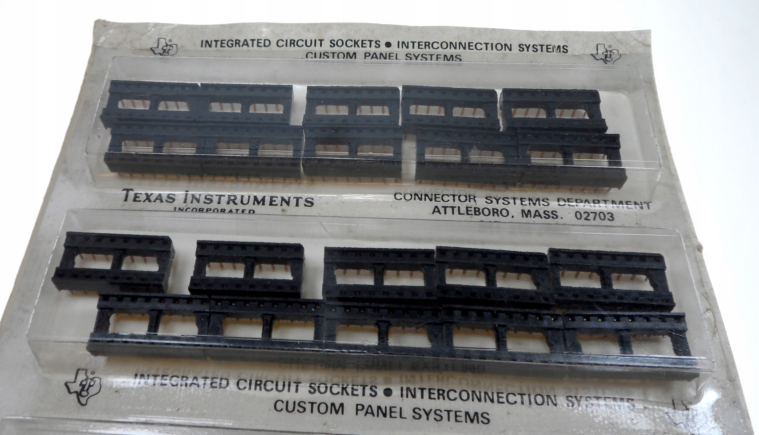 [STcs] PIN16 zwykła podstawka DIL16 Texas_x10sz Producent STS