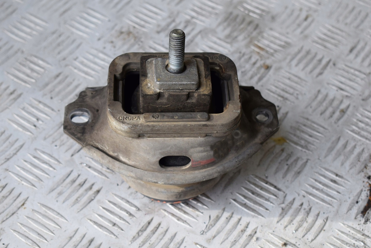 ŁAPA SILNIKA RANGE ROVER SPORT 2006 KKB500441G