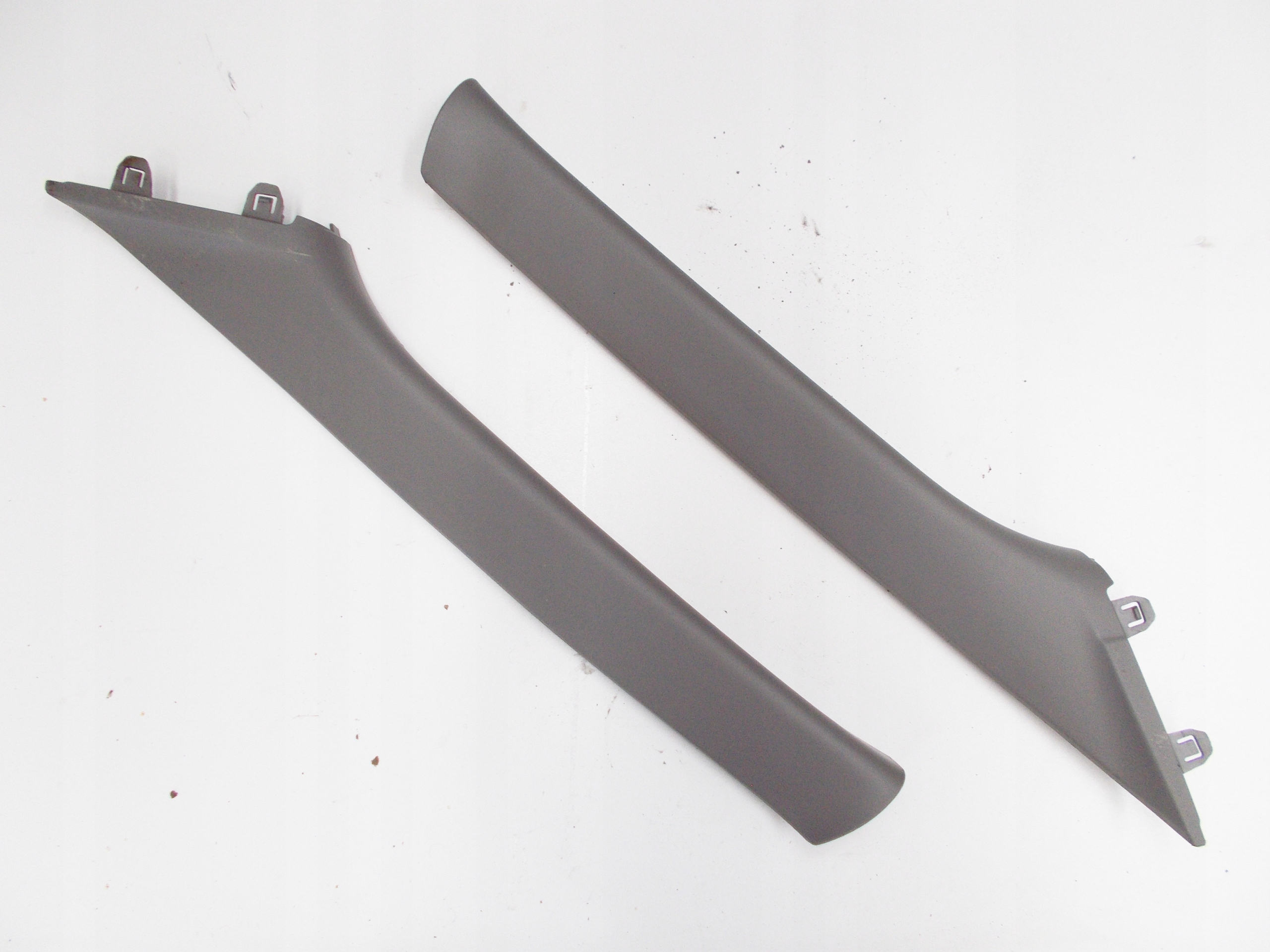 TAPICERKA OSŁONA SŁUPKA PRZÓD MASTER III 10r