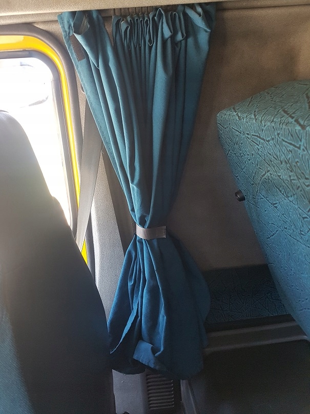 ШТОРИ ДЛЯ ВІКОН КАБІНИ DAF 45 55 LF 2 ШТ.