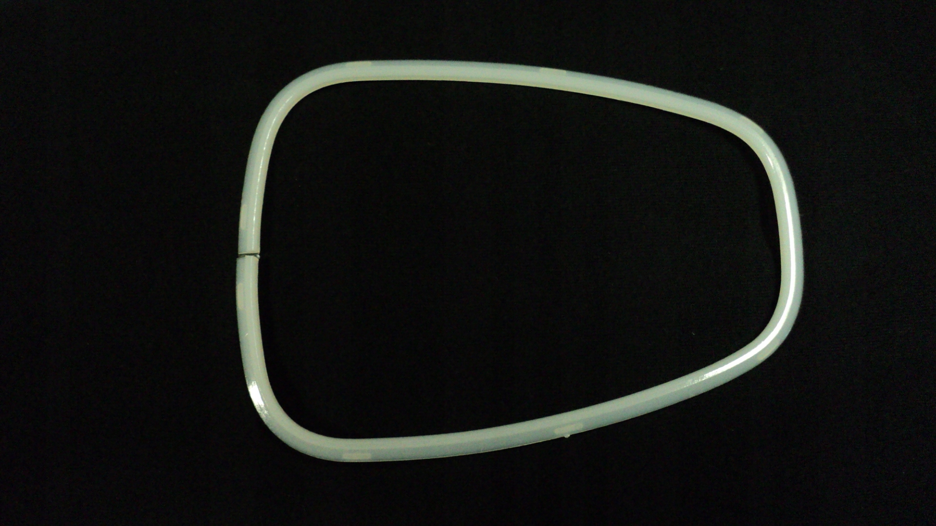 RAMKA LUSTERKA MERCEDES 121 190SL OWAL