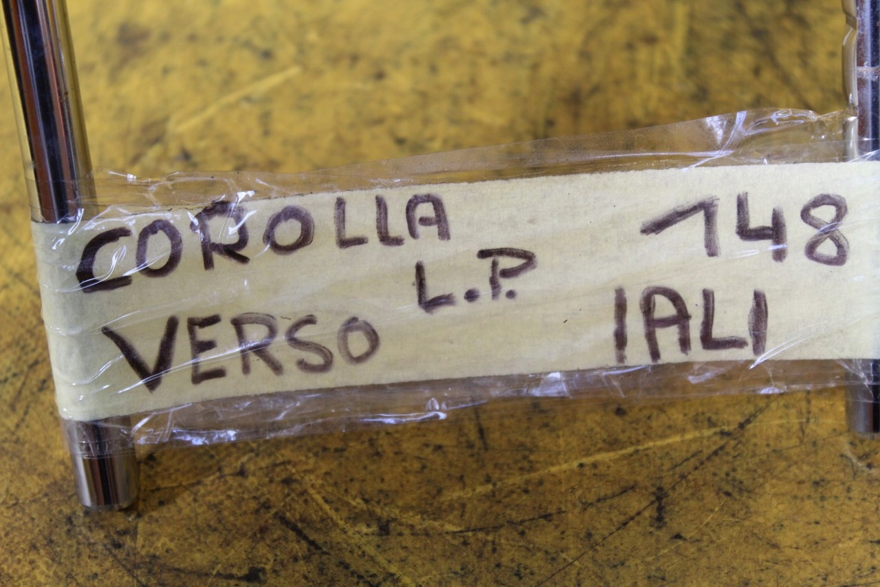 кресло передний левый COROLLA VERSO