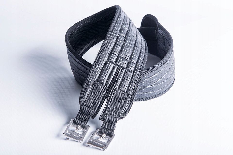 120 cm POPRĘG DLA KONIA POD SIODŁO JEŹDZIECKI NEOPRENOWY CZARNY PROFILOWANY Marka inna