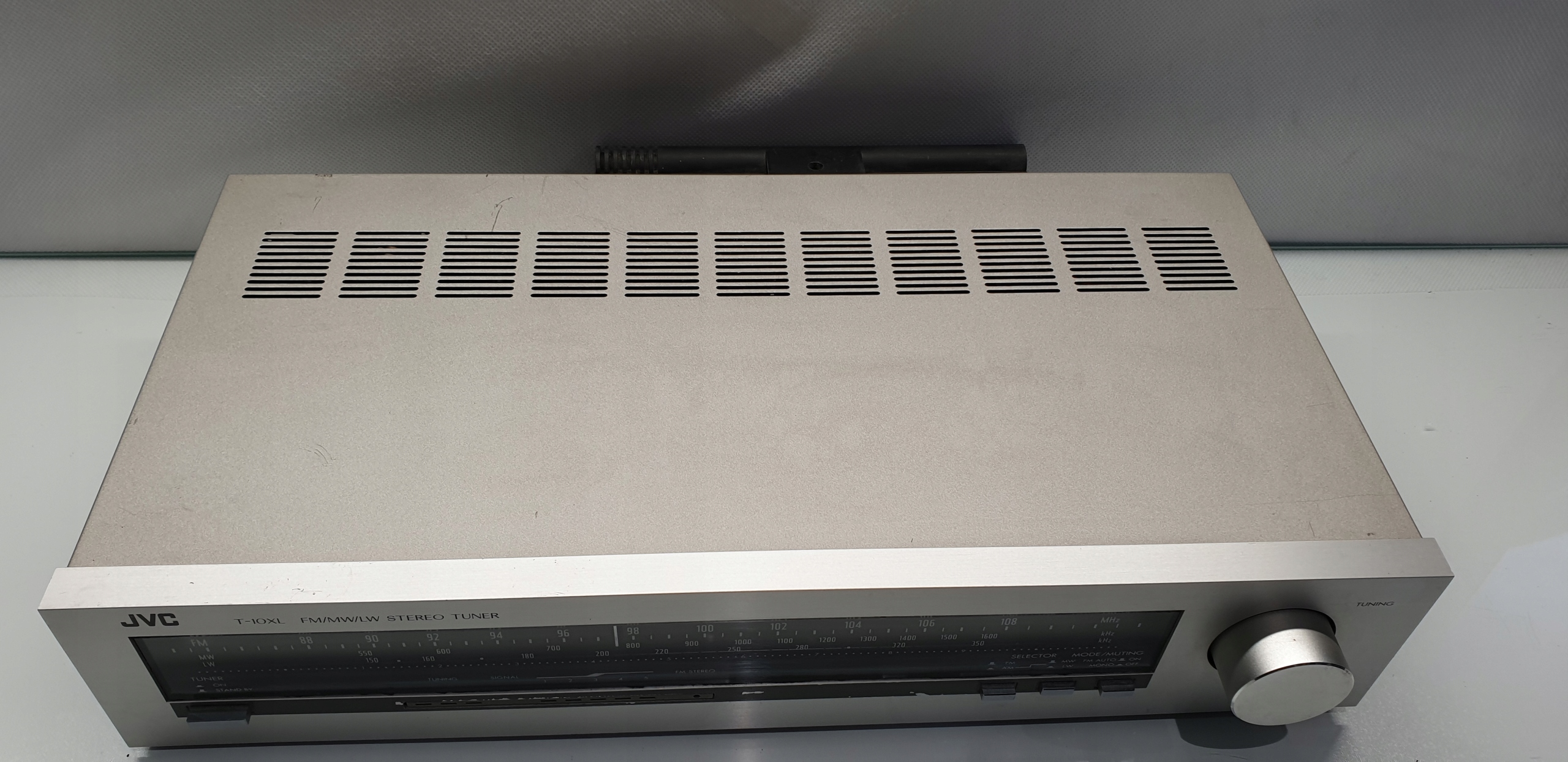 TUNER RADIOWY JVC T-10XL Model T-10XL