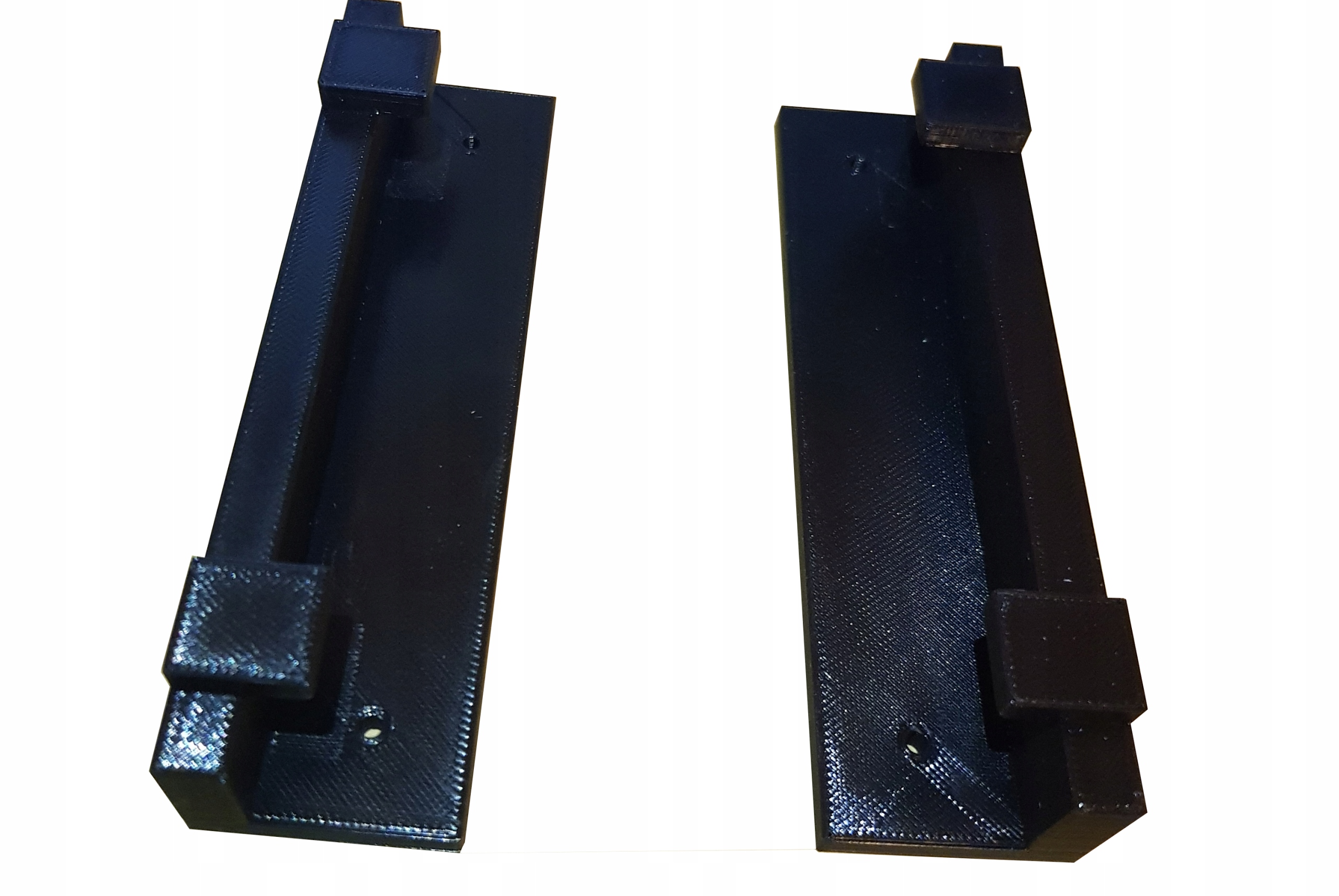 

Uchwyt ścienny do Playstation 4 Pro