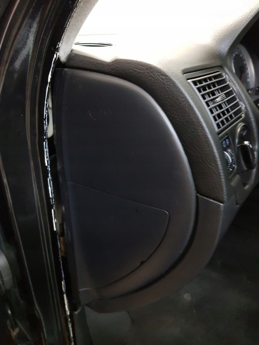 VW GOLF 4 IV ZASLEPKA KONSOLI LEWA PRAWA