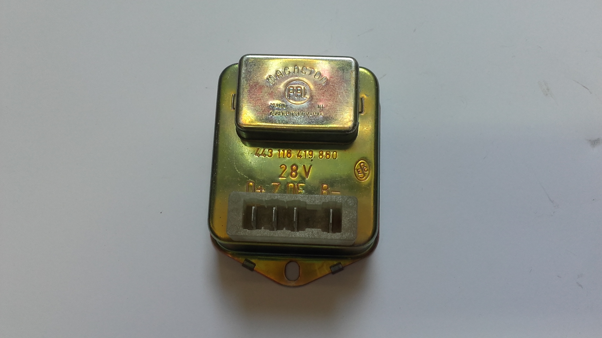 341-907051 - LIAZ TATRA РЕГУЛЯТОР НАПРУГИ ГЕНЕРАТОРА LUBLIN