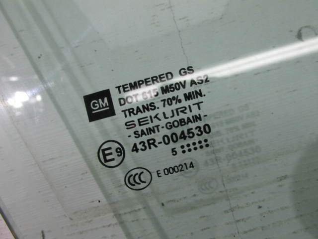 SZYBA DRZWI PRAWY PRZÓD CADILLAC CTS I 2005 Producent części Cadillac OE