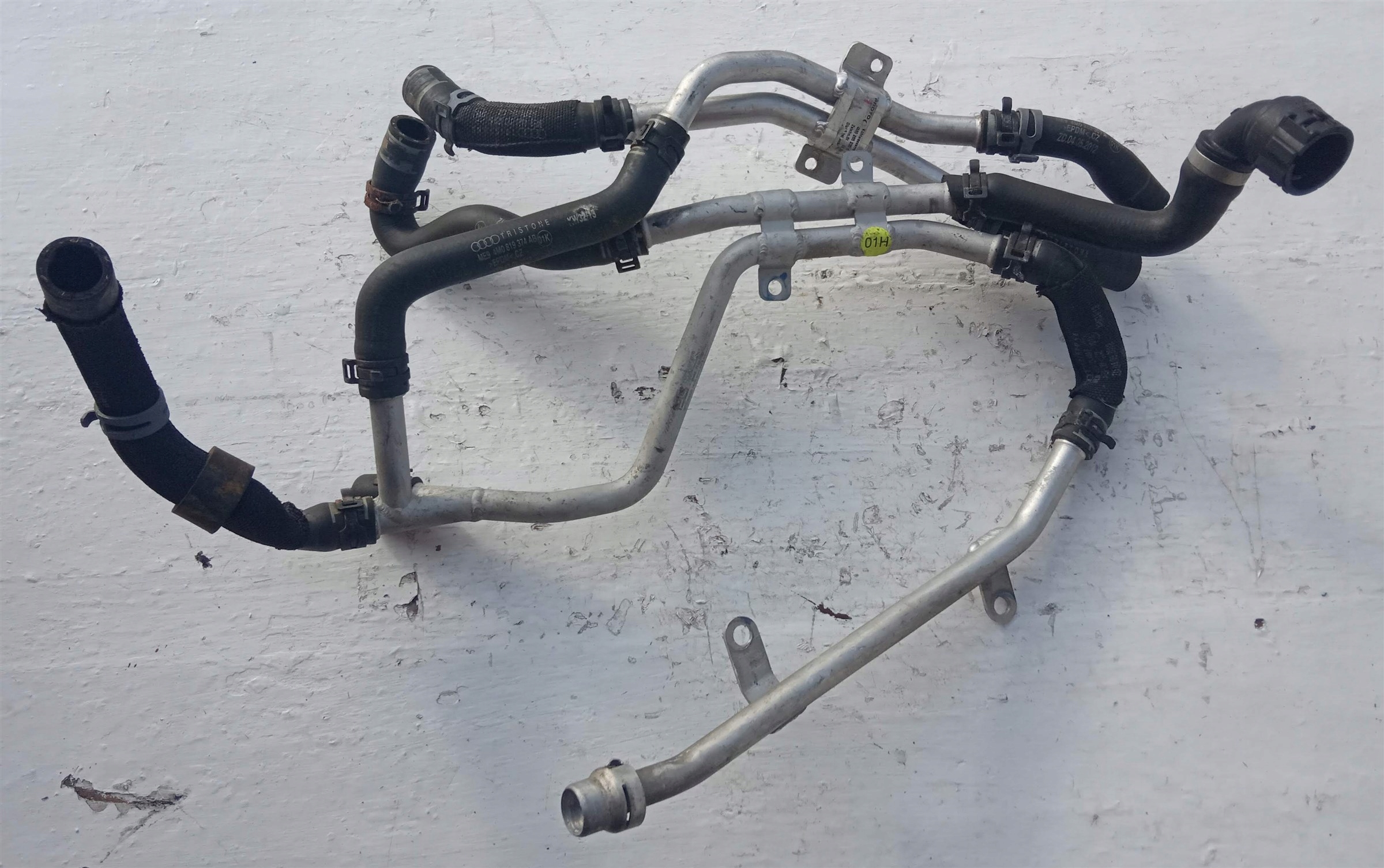 Шланг для води AUDI Q7 4M TDI 4M0121485L 4M0265235B