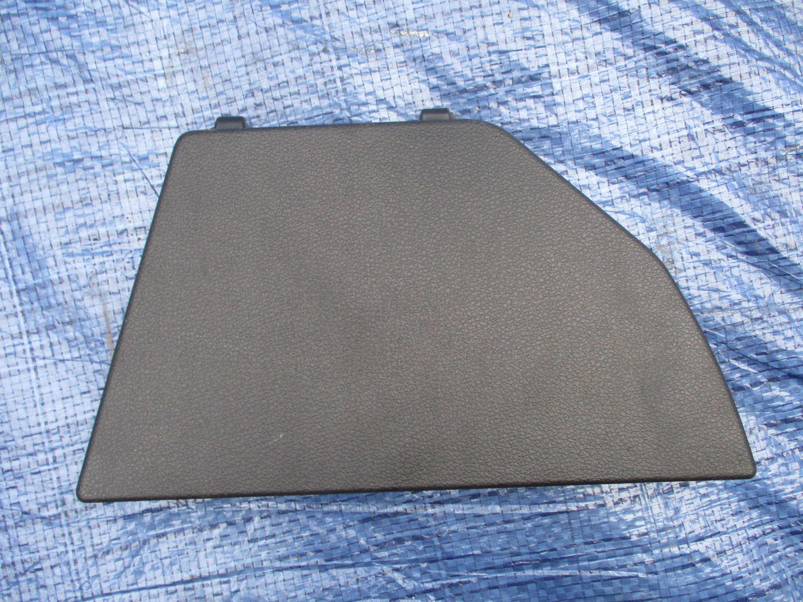 ZAŚLEPKA BAGAŻNIKA PRAWA 85743-D7010 TUCSON II