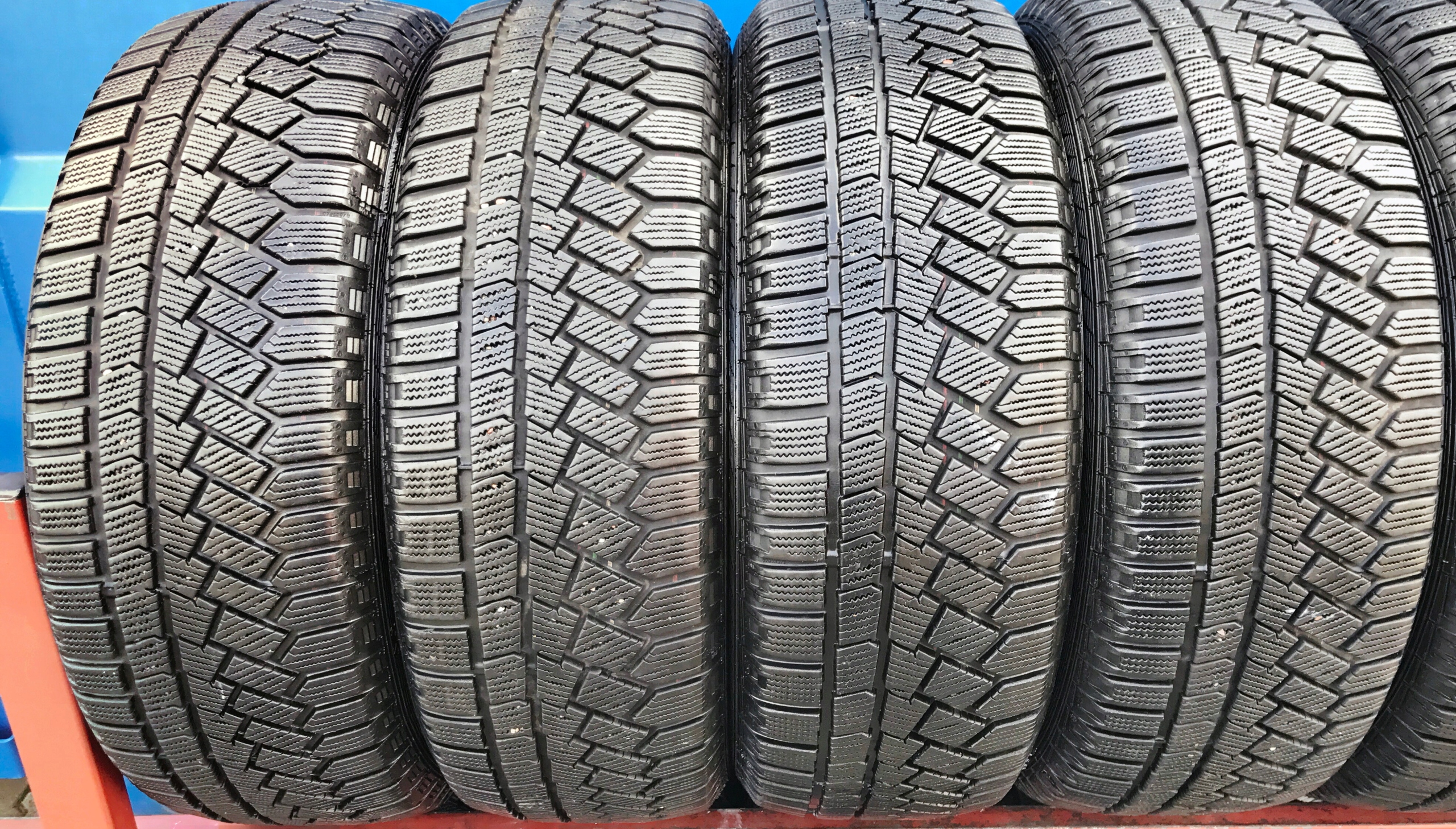 4x 215/65R16 GISLAVED SOFT FROST 200 102T ZIMA
