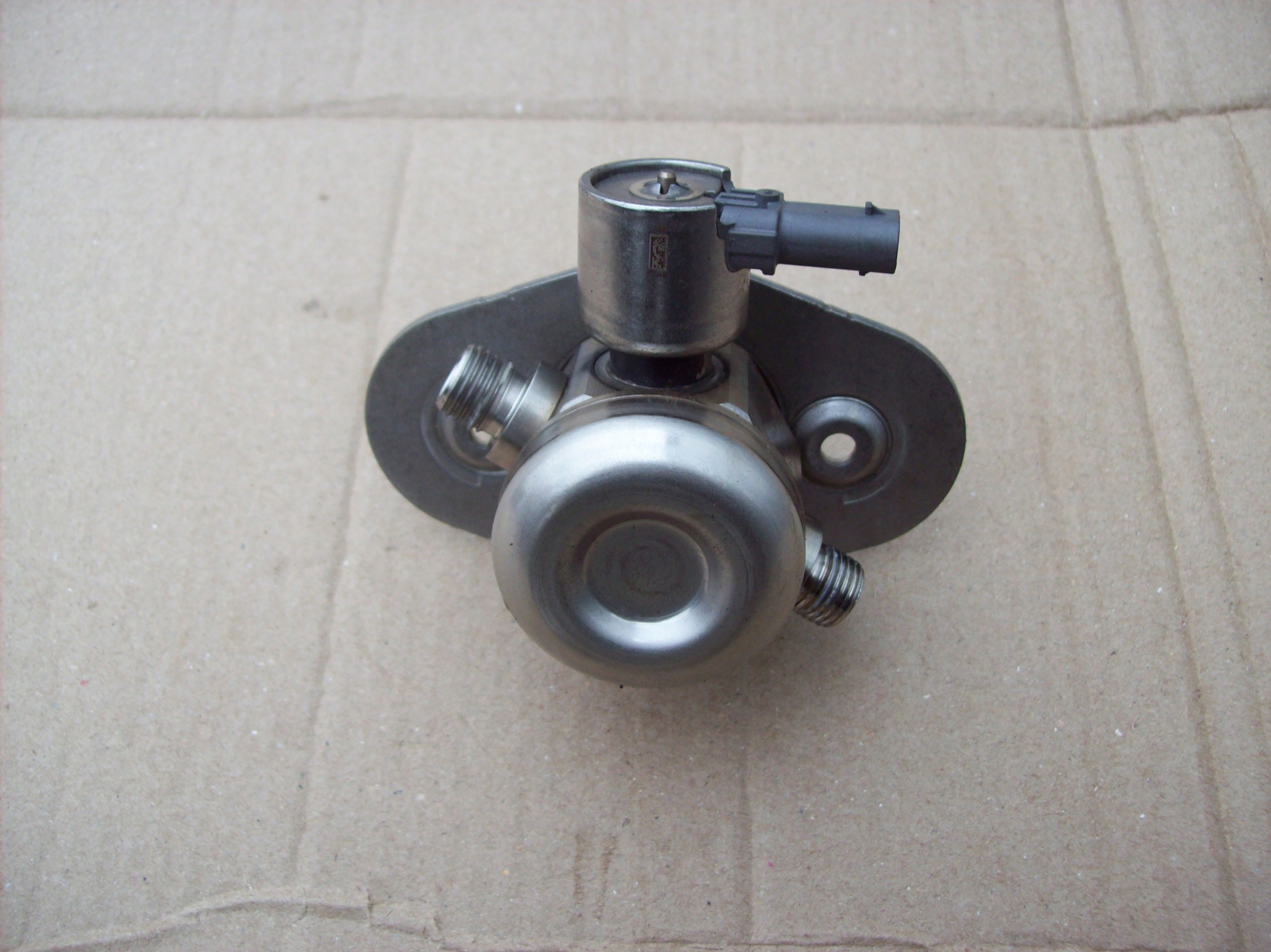 BMW F48 F39 F55 ТНВД 7636881 B48 B38