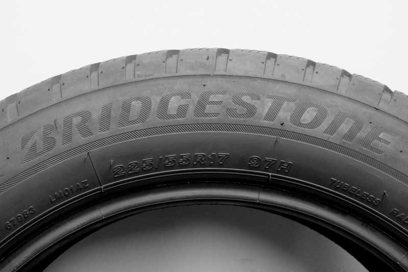 2Z 225/55R17 Bridgestone Blizzak LM001 97H * RSC 0319 7,8 Kod producenta 13802