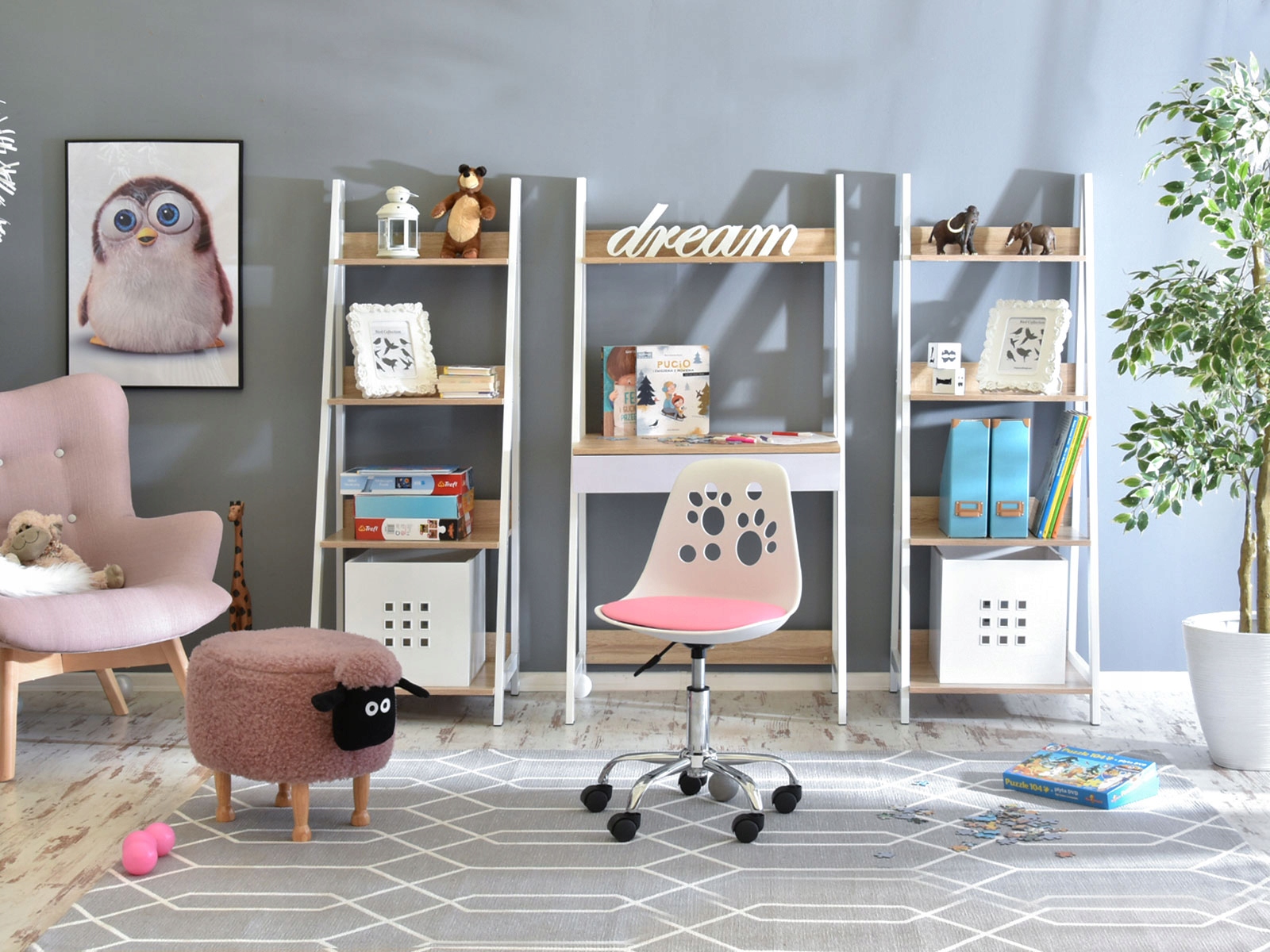 KRZESŁO OBROTOWE DLA DZIEWCZYNKI FOOT BIAŁO RÓŻOWE Szerokość mebla 39 cm