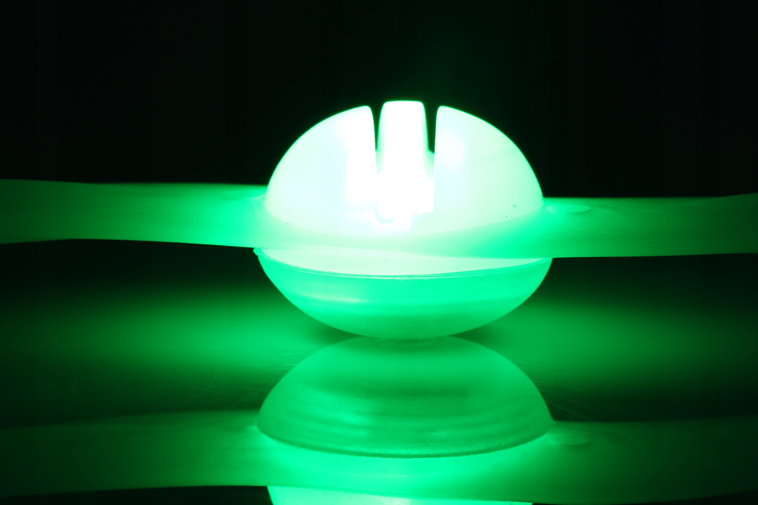 LAMPKA LED NA SZPRYCHY KOŁA ROWER NAKŁADKA KOLORY Model BFL-Y