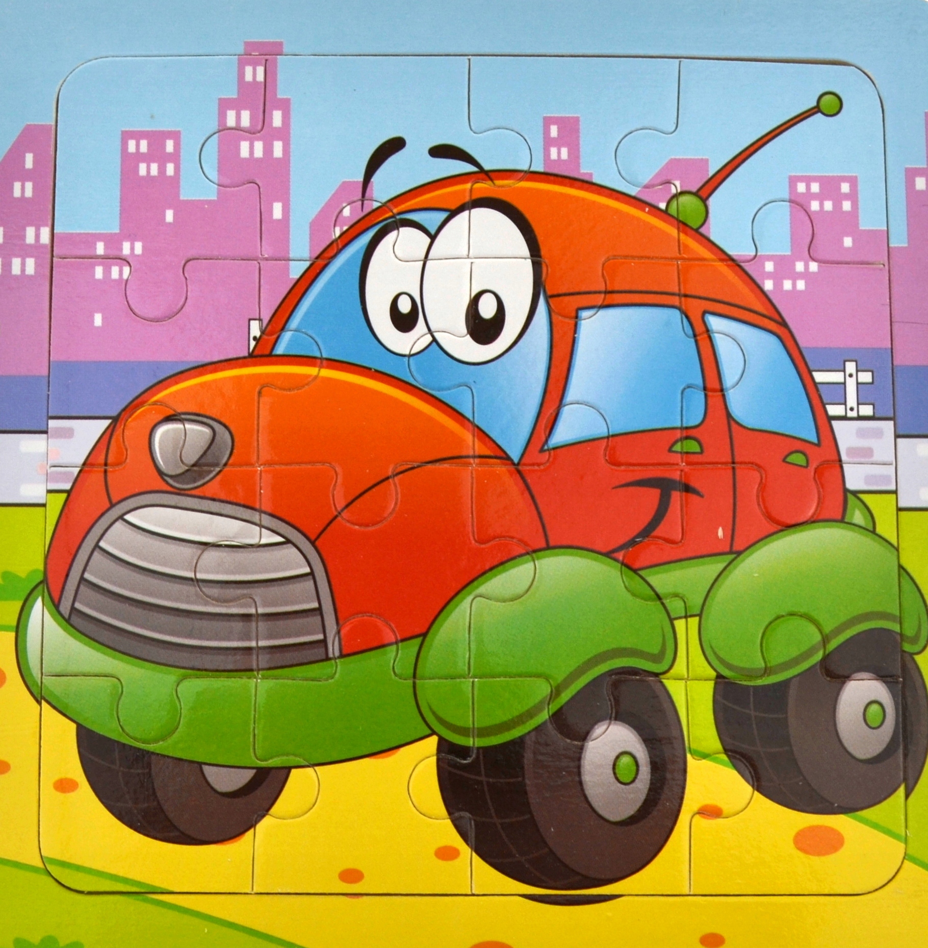

Edukacyjne Puzzle Drewniane 16 elementów Autko
