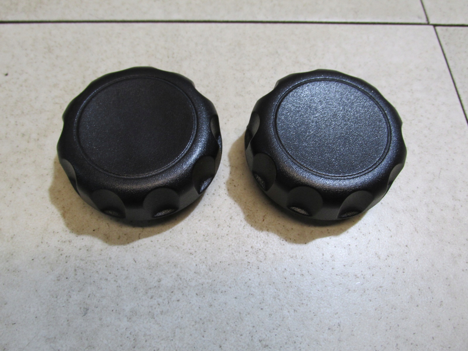 POKRĘTŁO OPARCIA FOTELA FIESTA MK7 2009 ROK