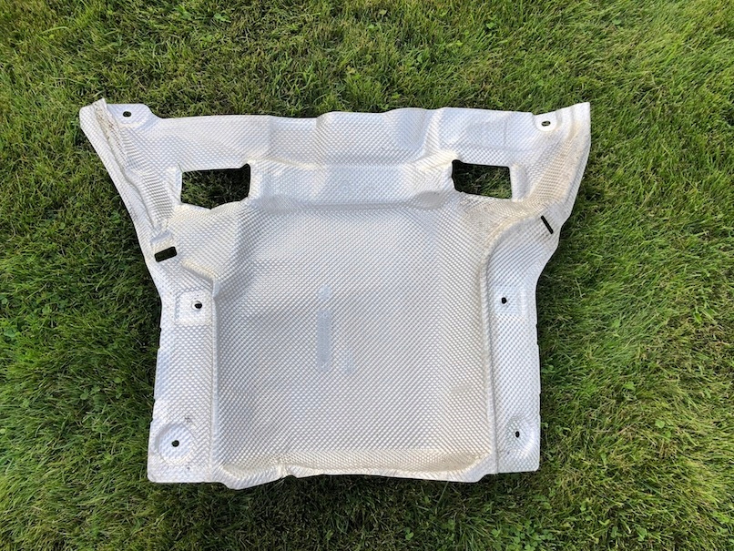 2056823700 - МЕРСЕДЕС Е-КЛАСС 213 205 ТЕПЛОВОЙ ЭКРАН ОРИГИНАЛ