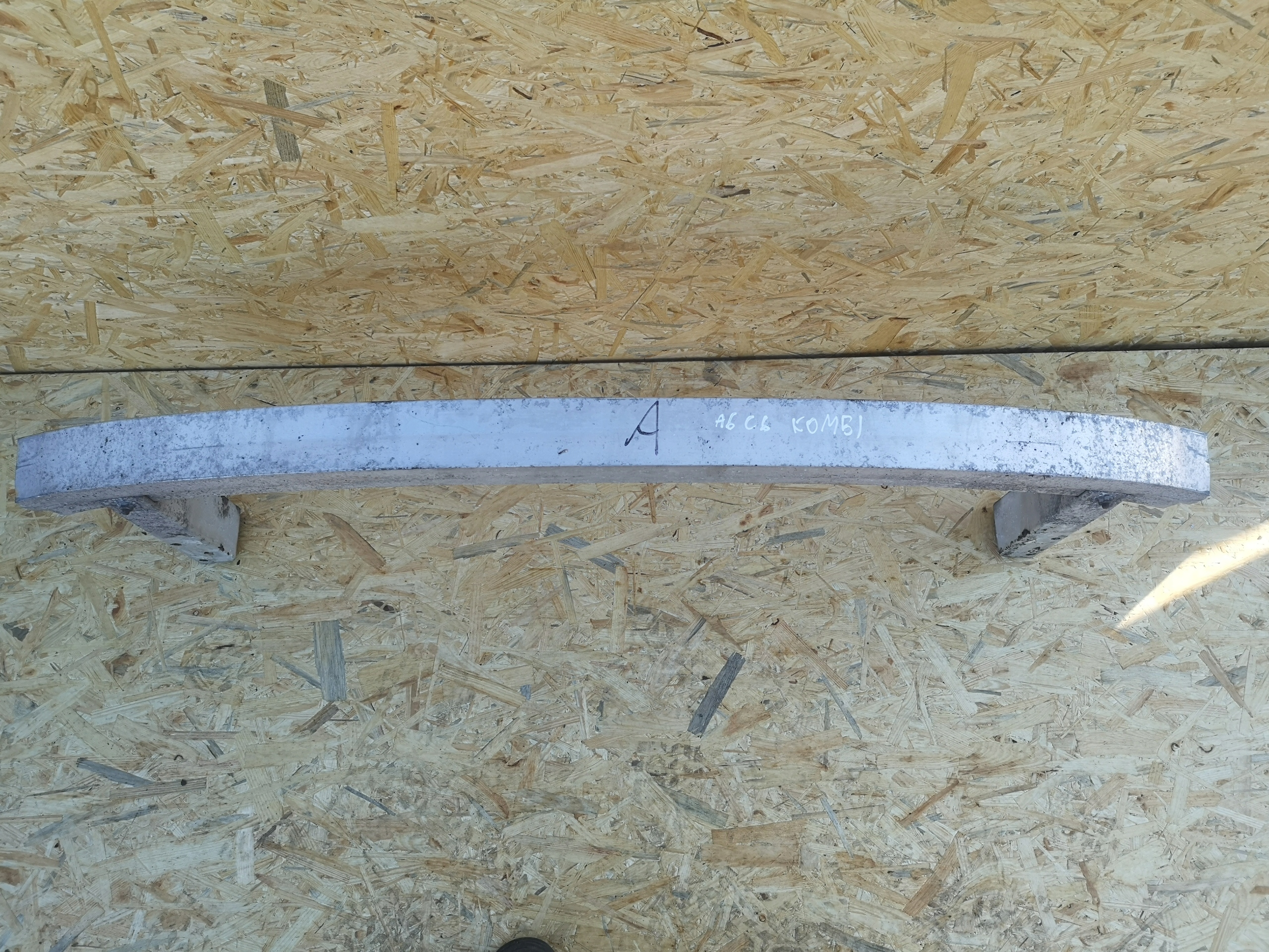 BELKA POD ZDERZAK TYŁ AUDI A6 C6 AVANT KOMBI