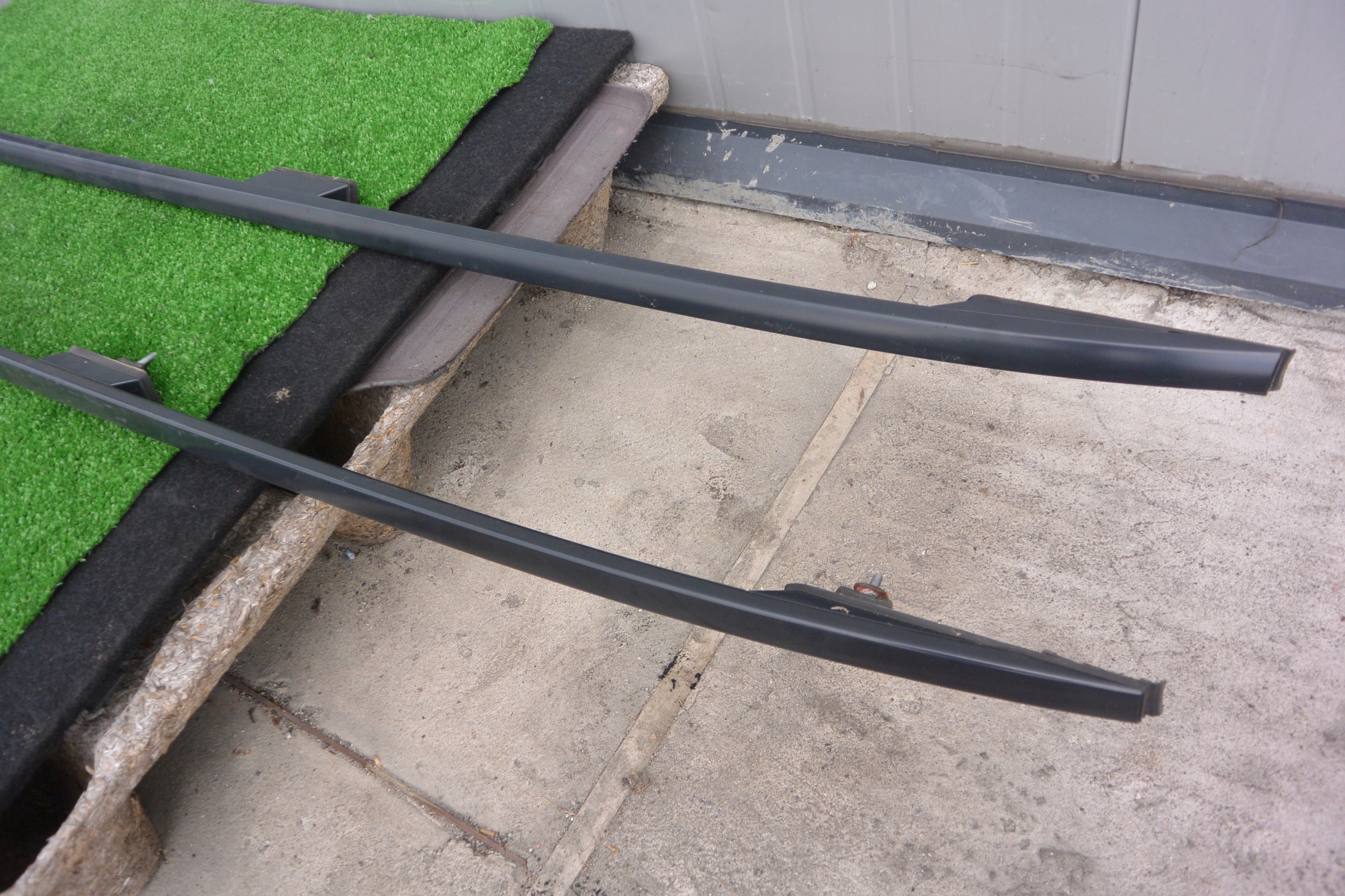 RELINGI DACHOWE KOMPLET MERCEDES W212 KOMBI Car type Passenger cars