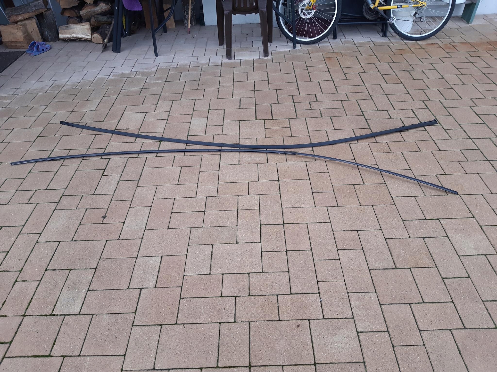 OPEL MERIVA A LISTWA DACHOWA LEWA