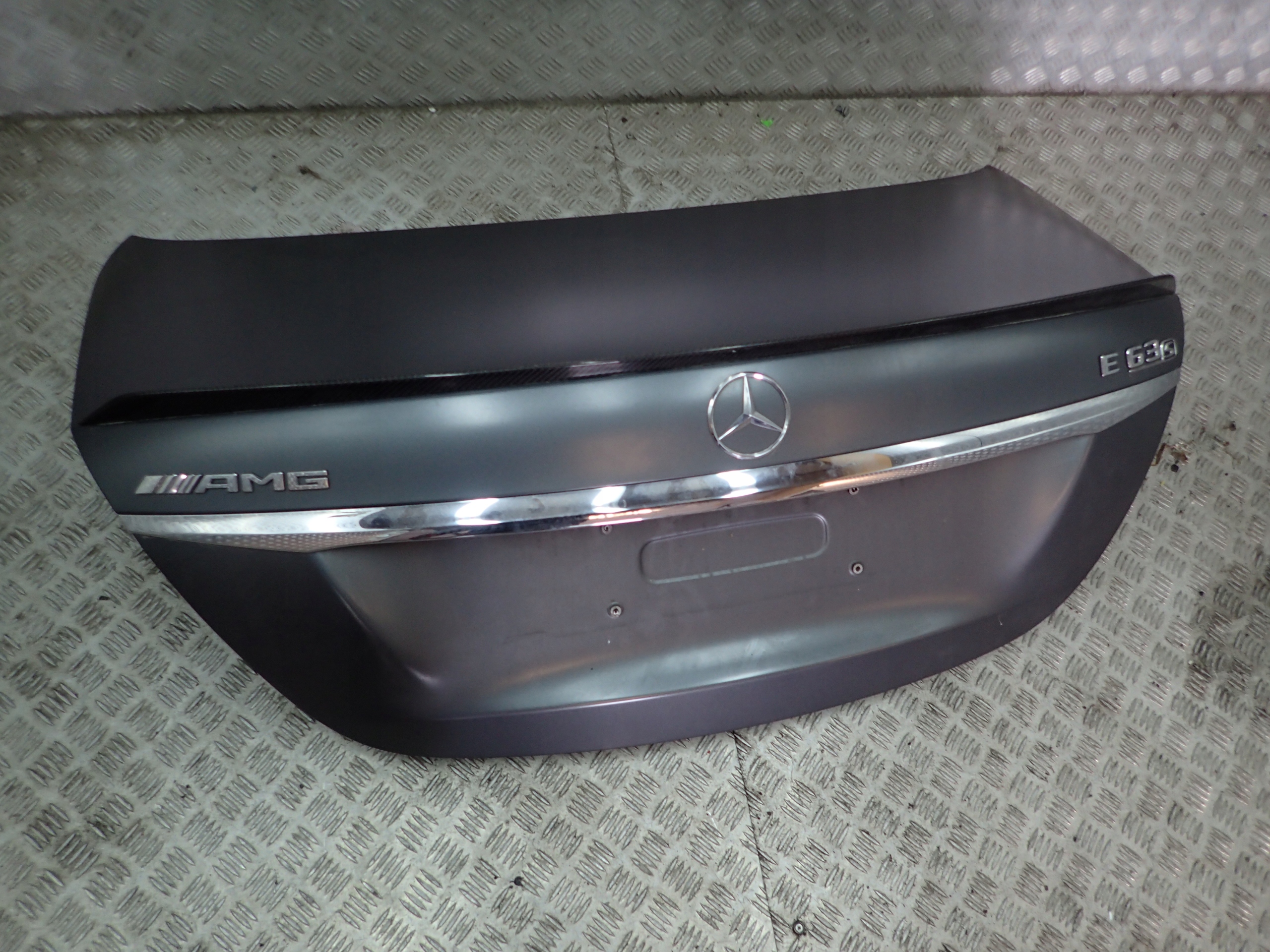 MERCEDES E W213 6.3 AMG KLAPA TYŁ TYLNA CARBON