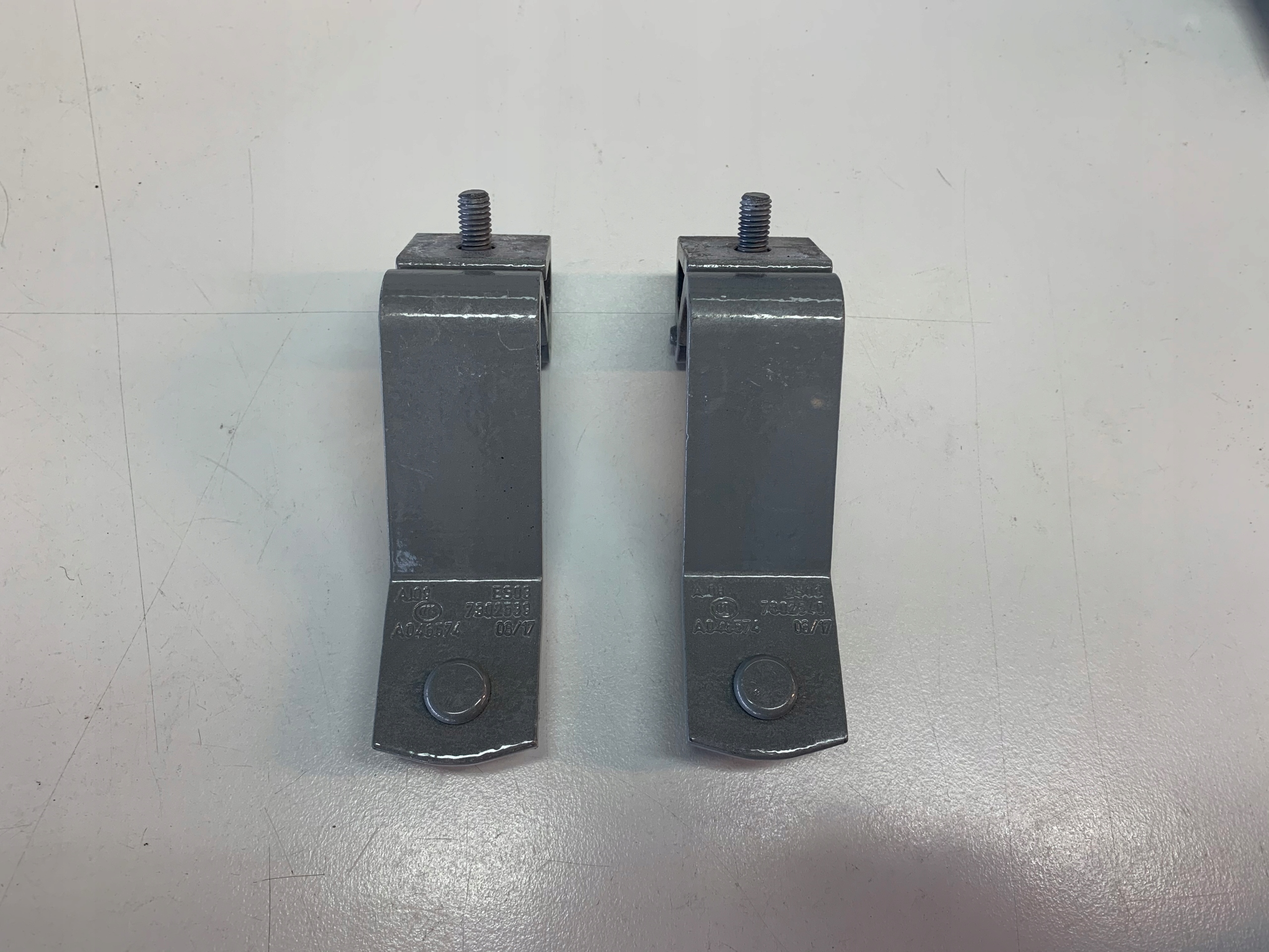 MINI F55 F56 ZAWIAS KLAPY TYŁ 7302539/7302540