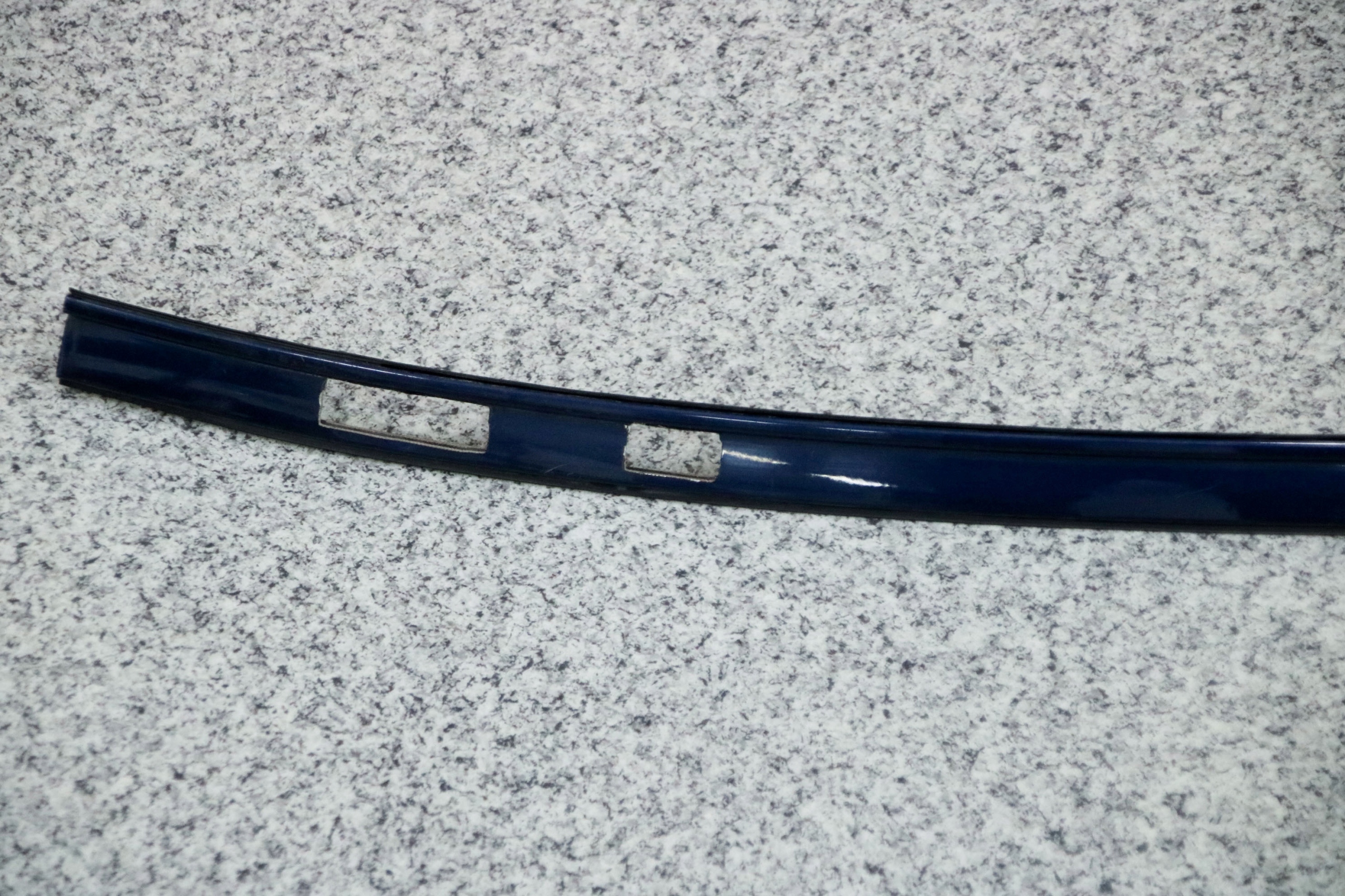BMW E61 moulding roof roofs right below ski