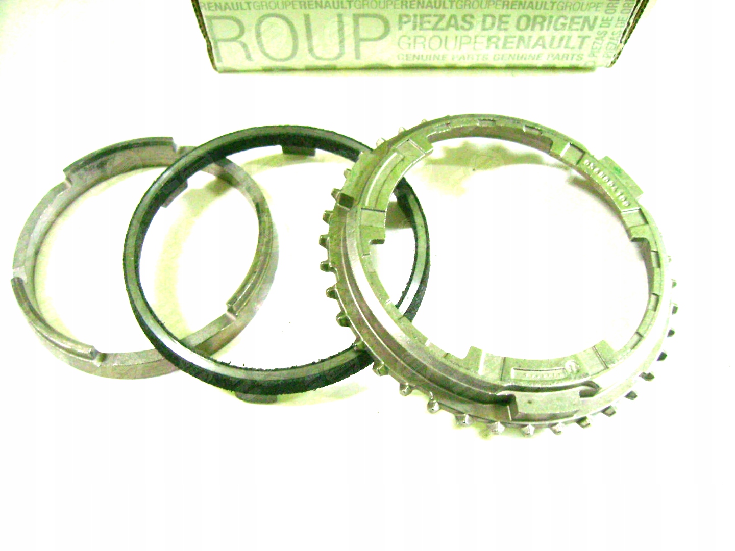 0568 004 - Синхронизатор 3/4 передач PF6 Renault Master ударил