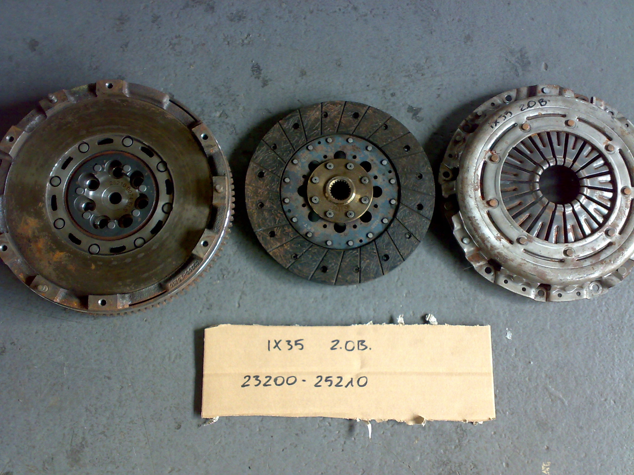 Hyundai OE 23200-25210 Коло подвійна маса муфта