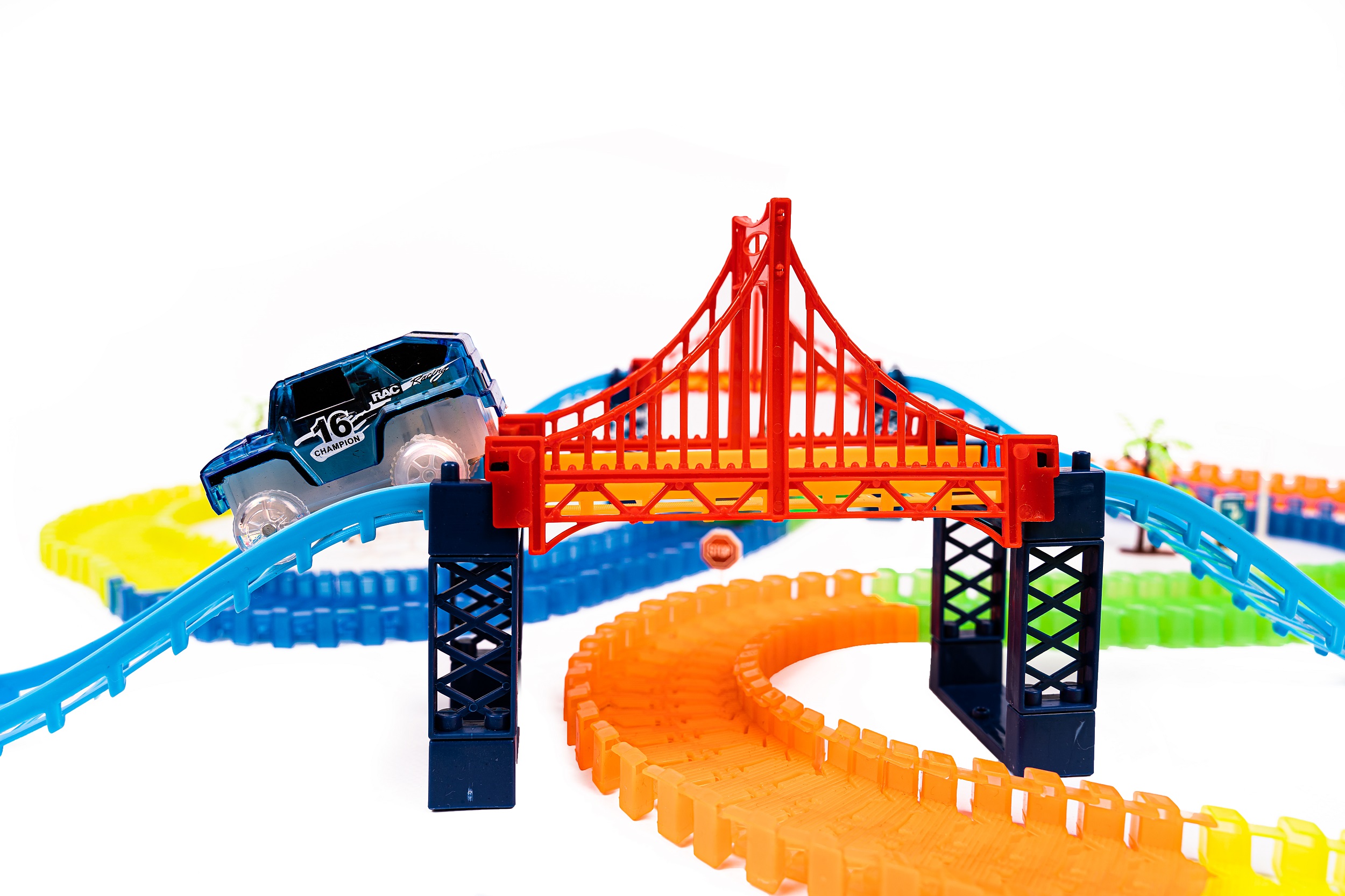 LT23 ŚWIECĄCY TOR MAGIC TRACKS 360 ELEM+ 3 AUTKA Certyfikaty, opinie, atesty CE EN 71