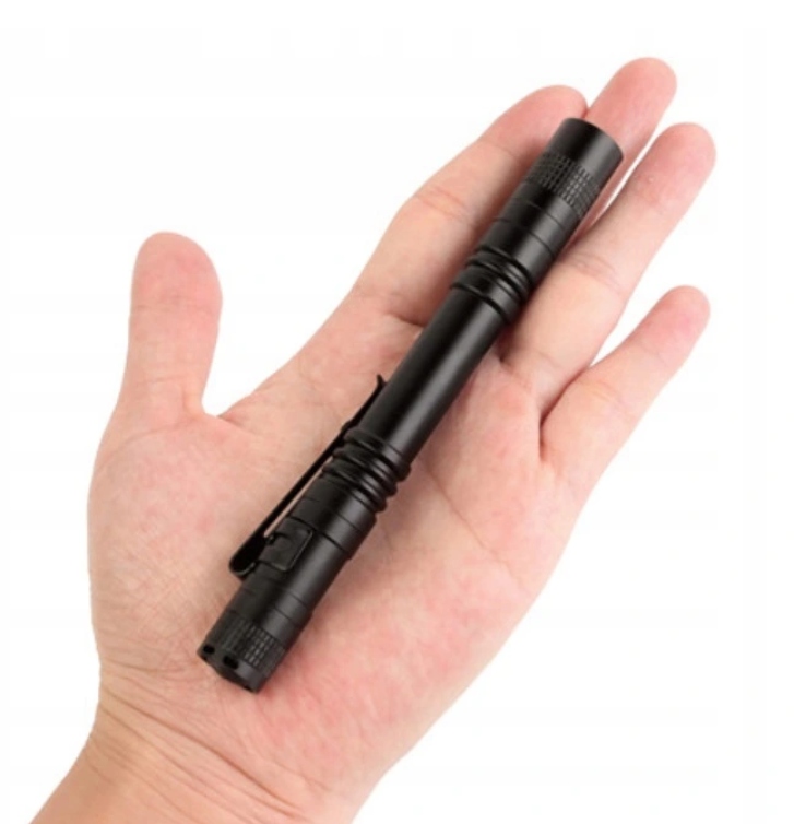 APTECZKA TURYSTYCZNA PODRÓŻNA+LATARKA+WYPOSAŻENIE Waga 0.1 g